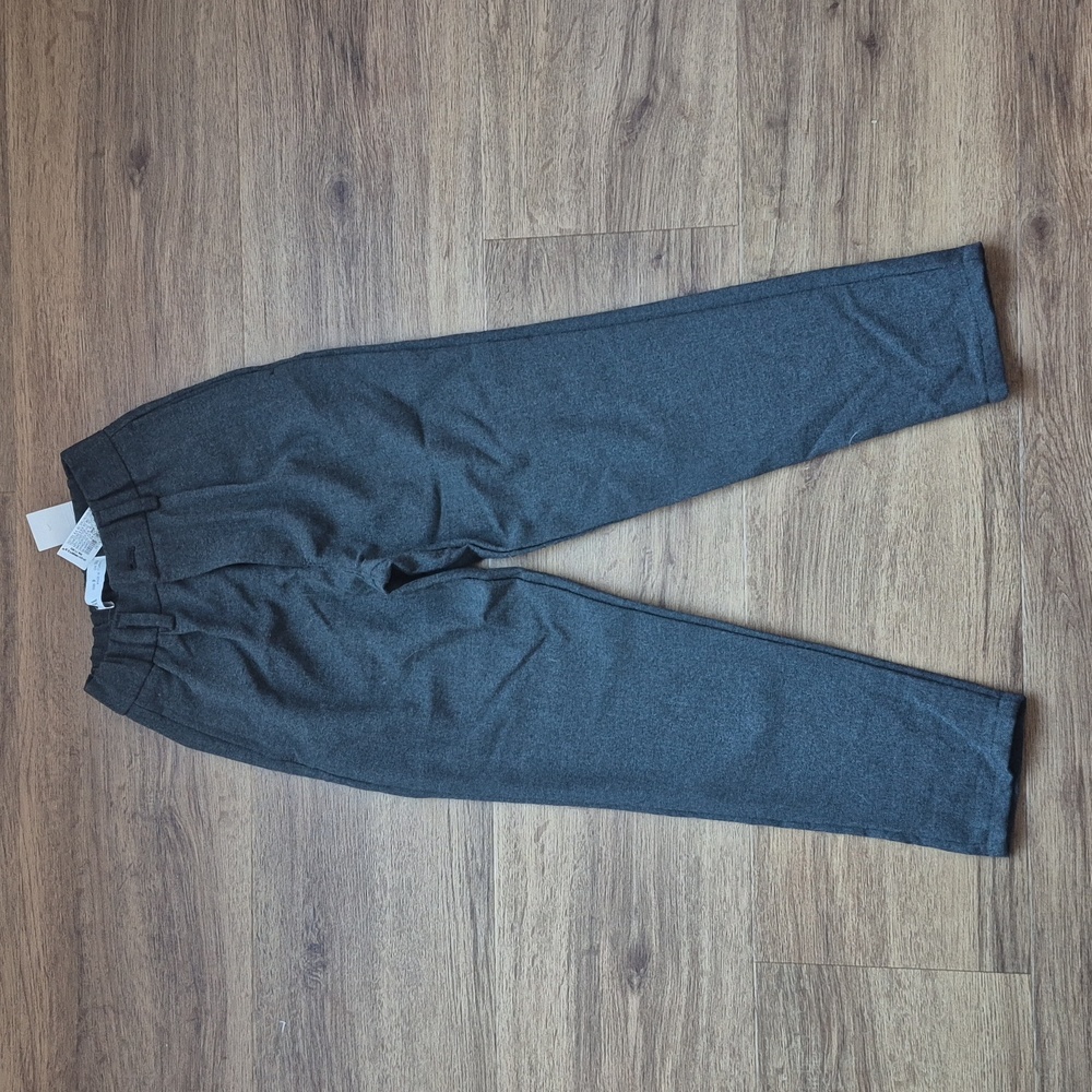 New- Zara grey pants size 8